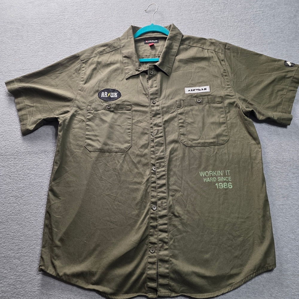Airwalk Mens 2XL Work Shirt Olive Green Button Up Short Sleeve Graphic Patch